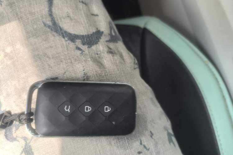 Used Wuling Asta 2022 2.0L DHT Electric-Speed Version Vehicle Key