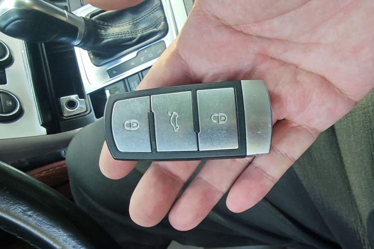 Used Volkswagen Magotan 2015 Facelift 1.8TSI Luxury Model Vehicle Key