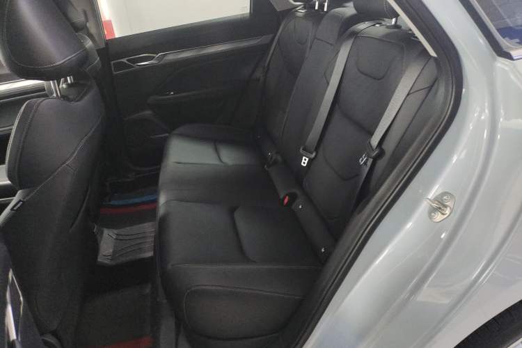 Used Geely Auto Emgrand L HiP 2024 Longteng Edition 1.5TD-DHT Pro 100KM Superior Model
