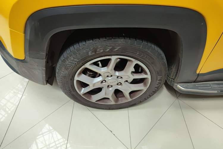 Used Jeep Renegade 2017 180T Automatic Jingneng Edition Left Front Wheel Hub