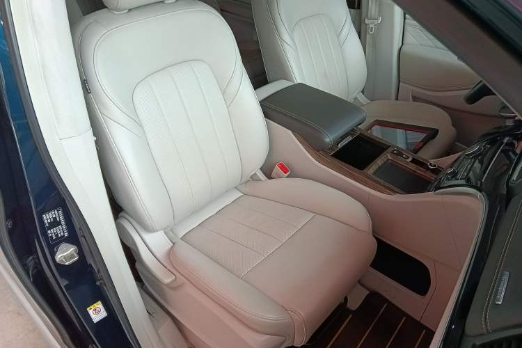 Used GAC Trumpchi M8 2018 320T Luxury Edition Right Front Seat