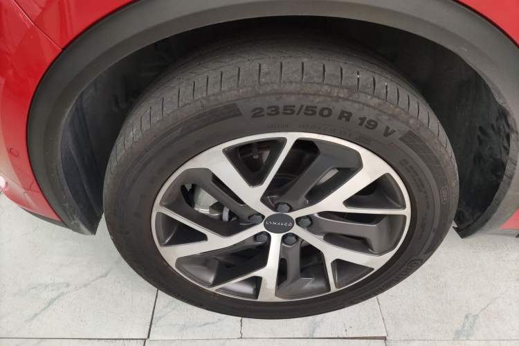 Used Lynk & Co 01 2019 2.0T Four-Wheel Drive Genie Pro Version China VI Standard Left Front Wheel Hub