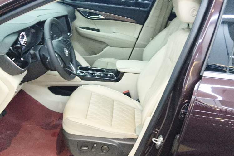 Used Buick Envision 2020 Encore S 652T All-Wheel-Drive Avenir Left Front Seat