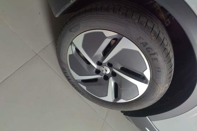 Used Nio EC6 2024 75 kWh Right Rear Wheel Hub