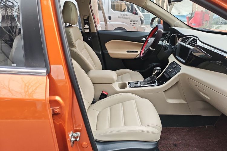 Used MG GS 2015 1.5TGI TST Four-Wheel Drive Luxury Edition Right Front Seat