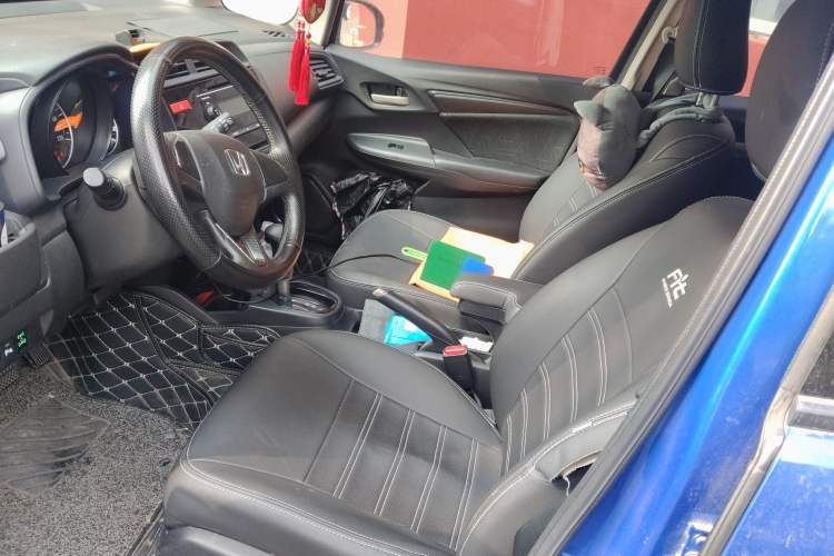 Used Honda Fit 2016 1.5L LXS CVT Comfort Sunroof Version Left Front Seat