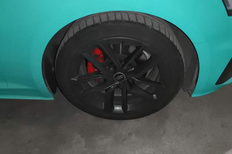 Used Audi A5 2023 Cabriolet 40 TFSI Fashion Dynamic Model Right Front Wheel Hub