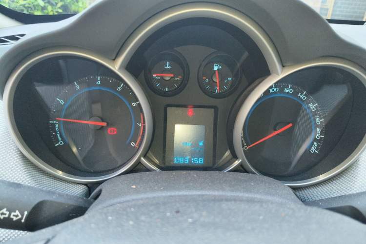 Used Chevrolet Cruze 2013 1.6L SL MT
