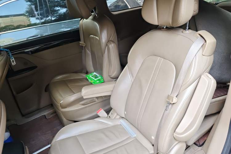 Used Buick GL8 2017 ES 28T Luxury Model China V Standard