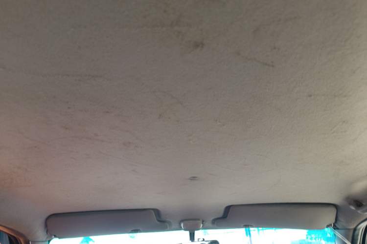 Used FAW Xiali 2012 N3 1.0L Sedan - Practical Model