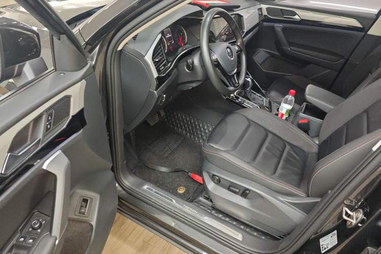 Used Volkswagen Tayron 2022 330TSI Two-Wheel Drive Luxury Smart Connectivity Version
