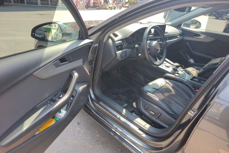 Used Audi A4L 2019 40 TFSI Ambition China VI