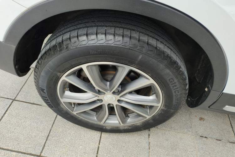 Used Geely Auto Emgrand X7 Sport 2018 1.8TD Automatic Two-Wheel Drive Smart Connect 4G Internet Edition
