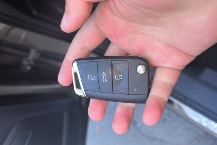 Used Skoda Kodiaq 2019 Facelifted TSI330 5-Seater Two-Wheel-Drive Luxury Enjoyment Edition China VI Standard