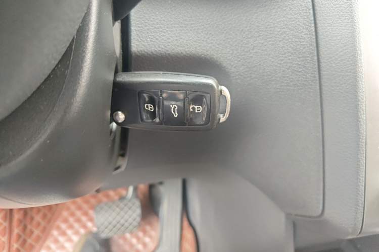 Used Volkswagen Touran 2013 1.4T DSG Comfort Edition 5-Seater Vehicle Key