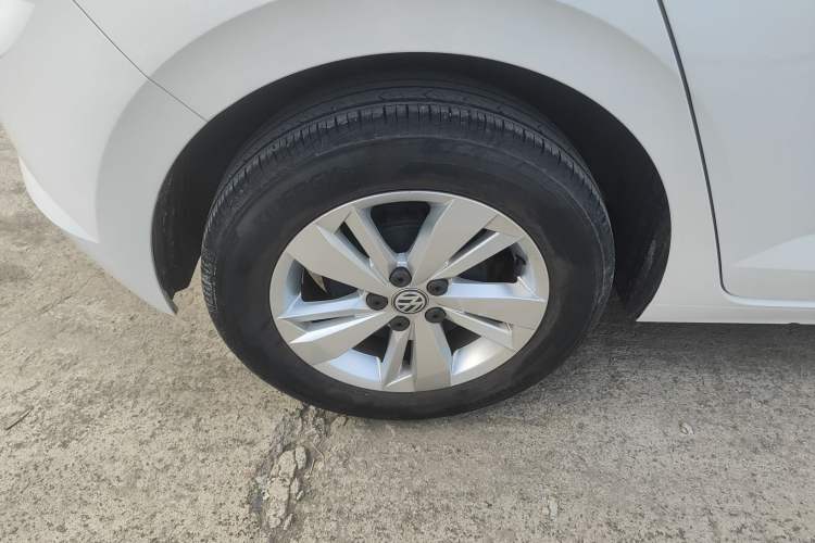 Used Volkswagen Polo 2019 Plus 1.5L Automatic Panoramic Enjoyment Edition Right Rear Wheel Hub