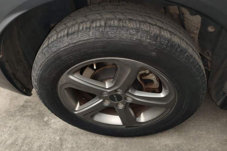 Used JETOUR X70M 2020 Revised 1.5T Manual Partner Version 5-Seater Exterior 8