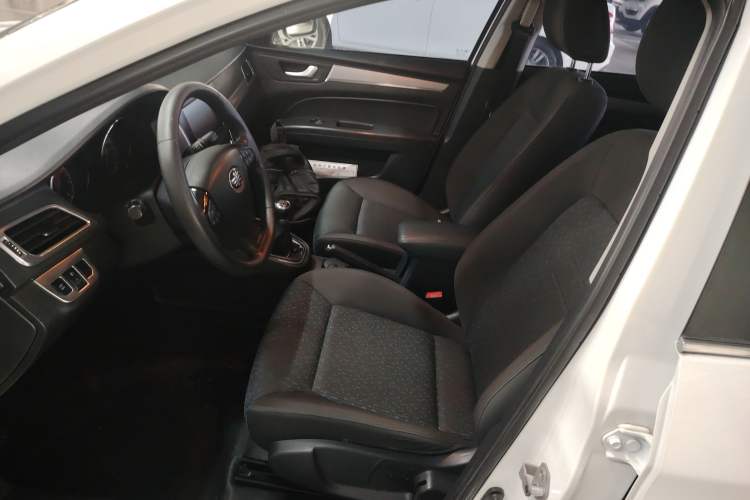 Used Bestune B30 2016 1.6L manual luxury version
