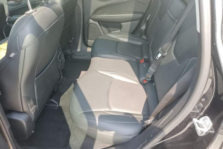 Used Jeep Compass 2017 200T Automatic Family Edition
