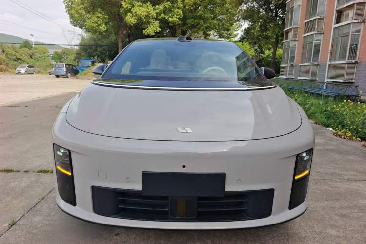 Used Li Auto i6 2025 Model Two-Wheel-Drive Standard Type Front