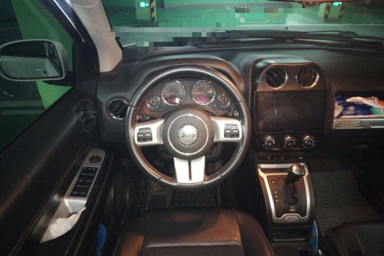 Used Jeep Compass 2014 2.4L four-wheel drive sport version