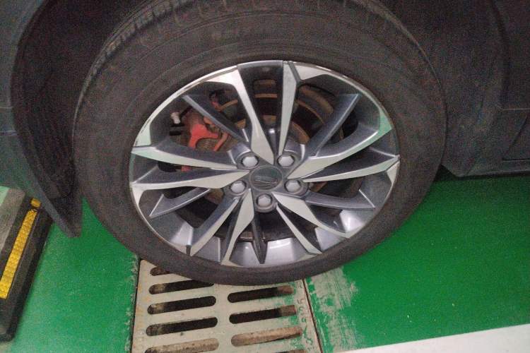 Used Geely Auto Coolray 2019 Sport Model 260T DCT Battle China V Standard
