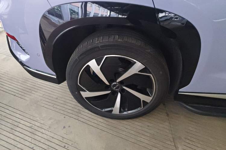 Used BYD Sealion 07 EV 2024 610 Long-Range Version Right Rear Wheel Hub