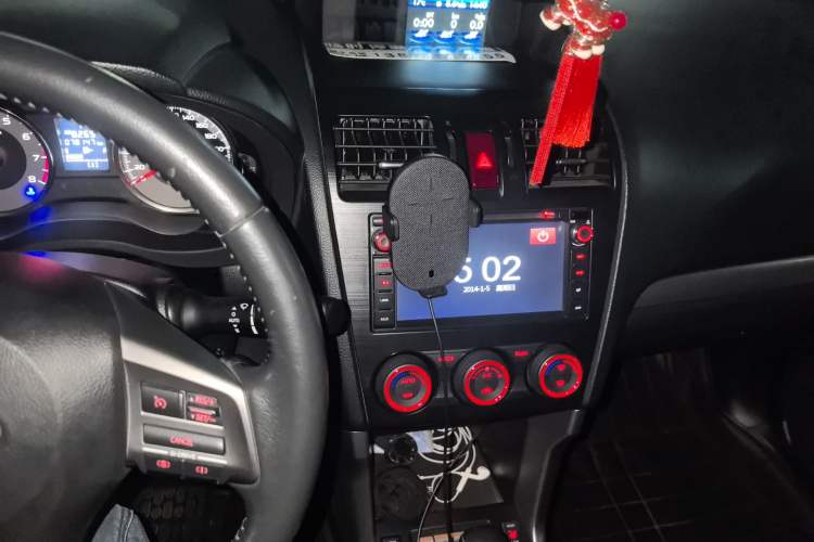 Used Subaru Forester 2013 2.5i Automatic Luxury Edition Audio And AC Panel