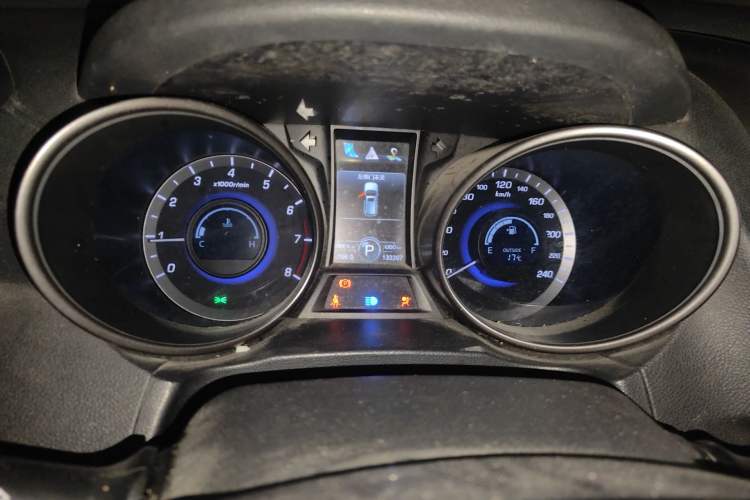 Used CHANGAN CS75 2016 1.8T Automatic Elite Model China V Standard
