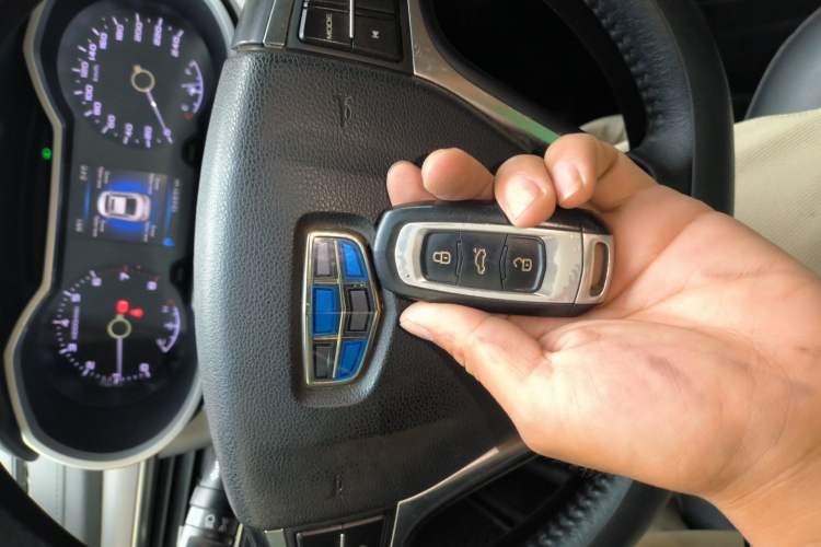 Used Geely Auto Emgrand GL 2018 1.8L DCT Elite Smart Connectivity Version Vehicle Key