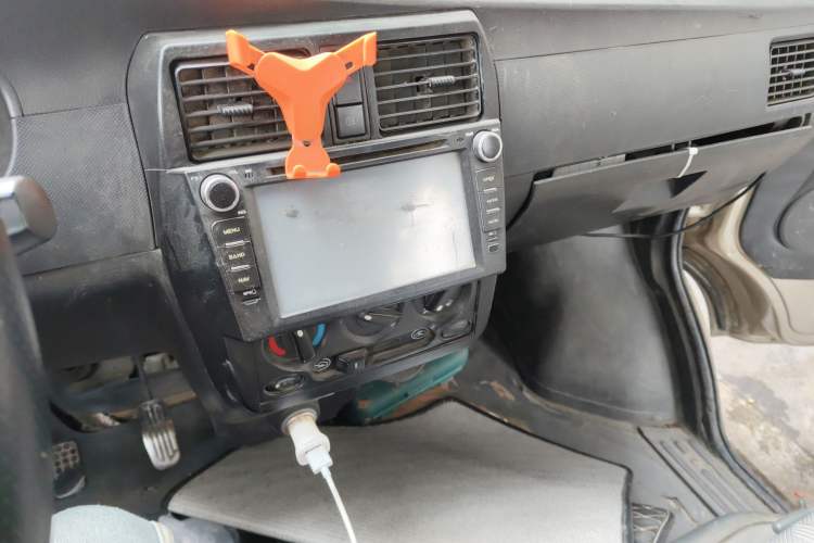 Used Wuling Rongguang 2011 1.2L Base Version
