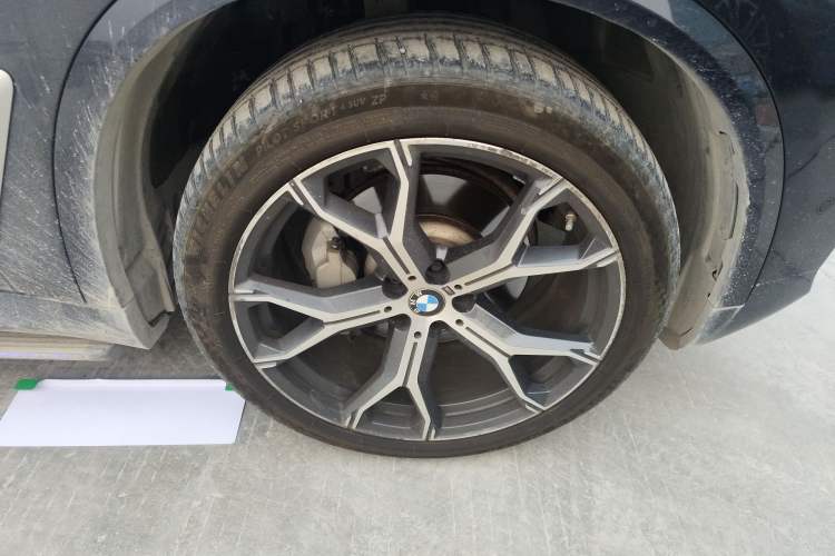 Used BMW X5 2023 xDrive 30Li Luxury M Sport Package