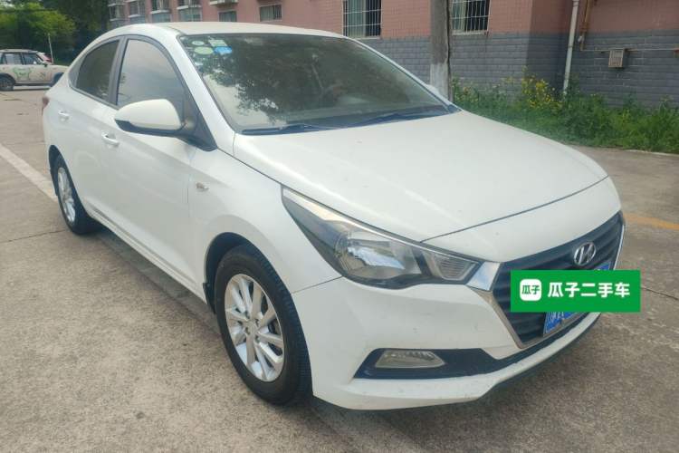 Used Hyundai Verna (new generation) 2016 1.4L Manual Cool Edition GLS Front Right 45 Deg