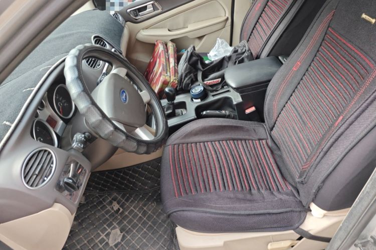 Used Ford Focus 2013 Sedan Classic 1.8L Manual Base Model Left Front Seat