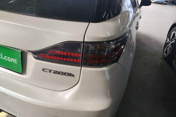 Used Lexus CT 2014 CT200h Elite Edition Monochrome