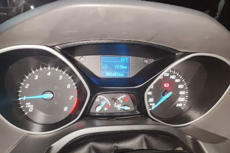 Used Ford Focus 2012 Sedan 1.6L Manual Comfort Model