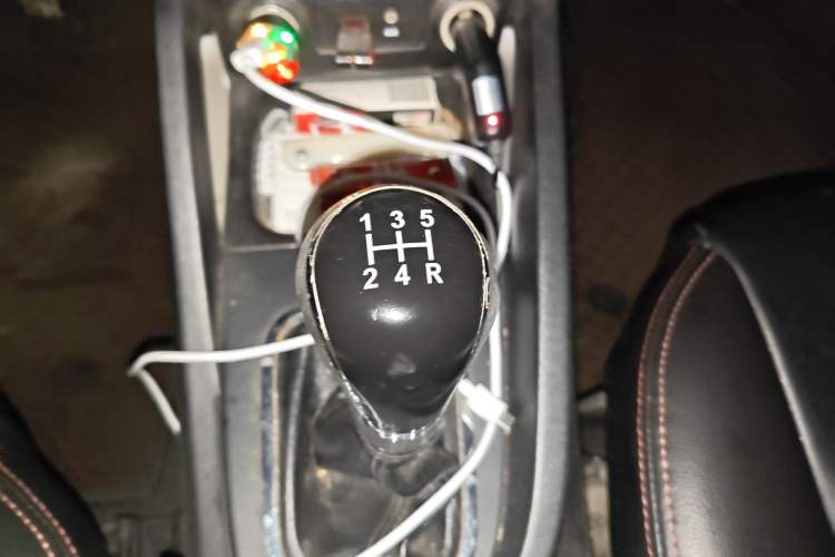 Used CHANGAN CS35 2015 1.6L Manual Luxury Model China IV Standard