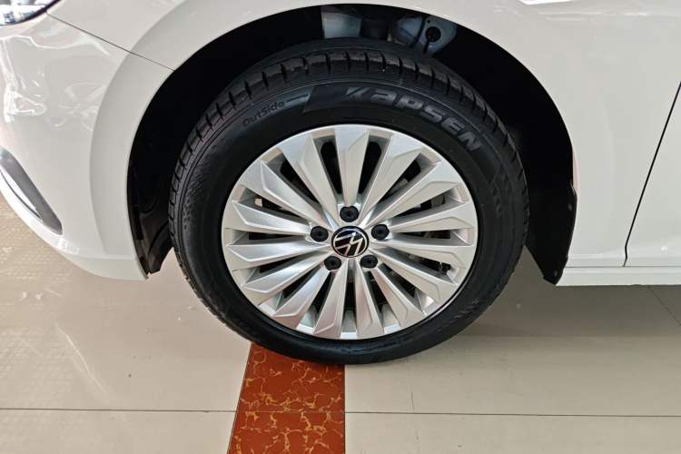 Used Volkswagen Lavida 2021 1.5L Automatic Comfort Edition Left Front Wheel Hub