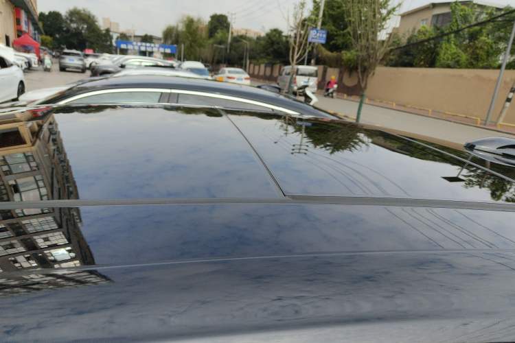 Used Hongqi H9 2025 Model Facelifted 2.0T Two-Wheel Drive Flag-Style Luxury Business Edition, 5 Seats