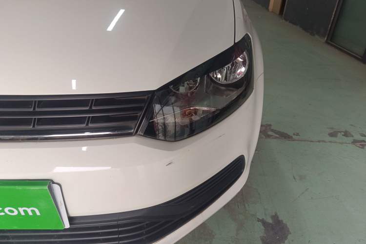 Used Volkswagen Polo 2016 1.4L Manual Fashion Model Left Front Headlight