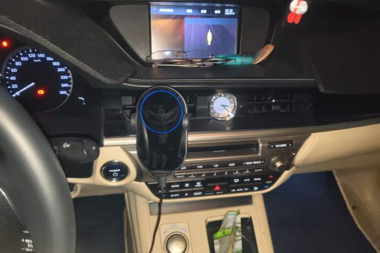 Used Lexus ES 2014 300h Elite Edition