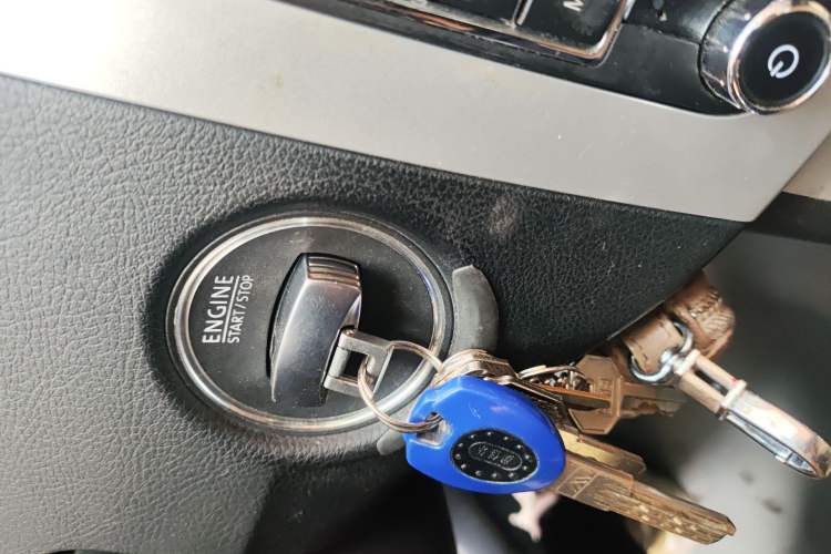 Used Volkswagen Magotan 2013 1.8TSI Luxury Model Vehicle Key