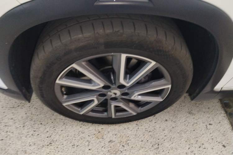 Used Nio ES8 2020 580 km Range 7-Seater Version