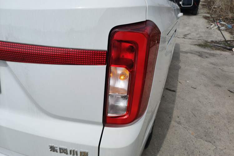 Used Dongfeng Fengon E380 2023 Commercial Version – Comfort Edition 8 Seats
