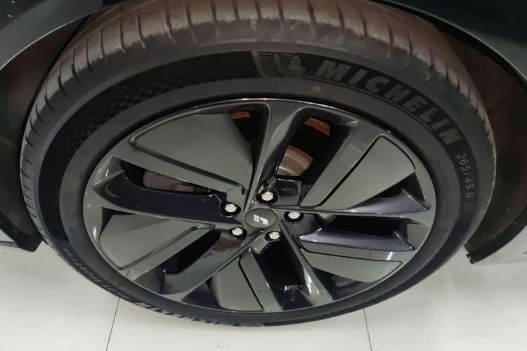 Used Li Auto L9 2022 Max model
