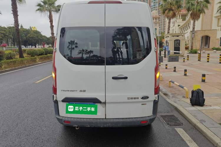 Used Ford Transit 2017 2.0T Diesel Multi-Purpose Commercial Vehicle Short Wheelbase Mid-Roof China IV Standard