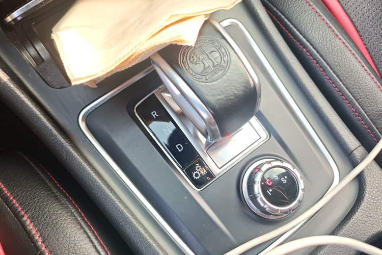 Used Mercedes-Benz GLA AMG 2017 Facelifted AMG GLA 45 4MATIC Gear Lever