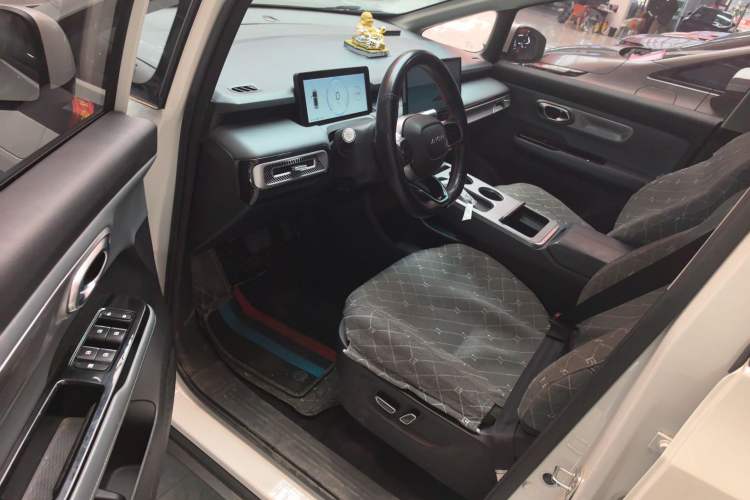 Used AION Y 2022 Plus 70 Smart Edition