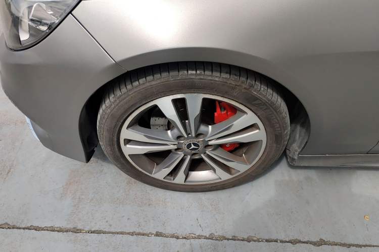 Used Mercedes-Benz E-Class 2015 Restyled E 260 L Sport Edition
