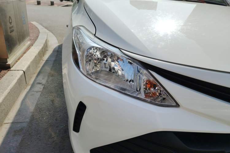 Used Toyota Vios 2019 1.5L Manual Trend Edition Right Front Headlight